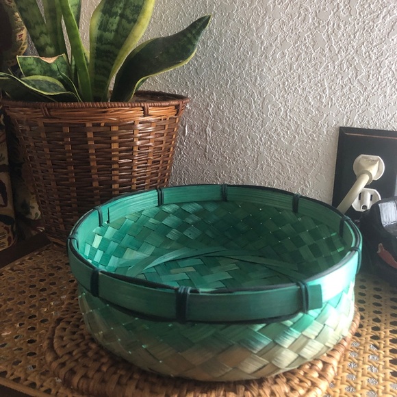 Groovy Vintage Green Sunflower Basket - Picture 10 of 13